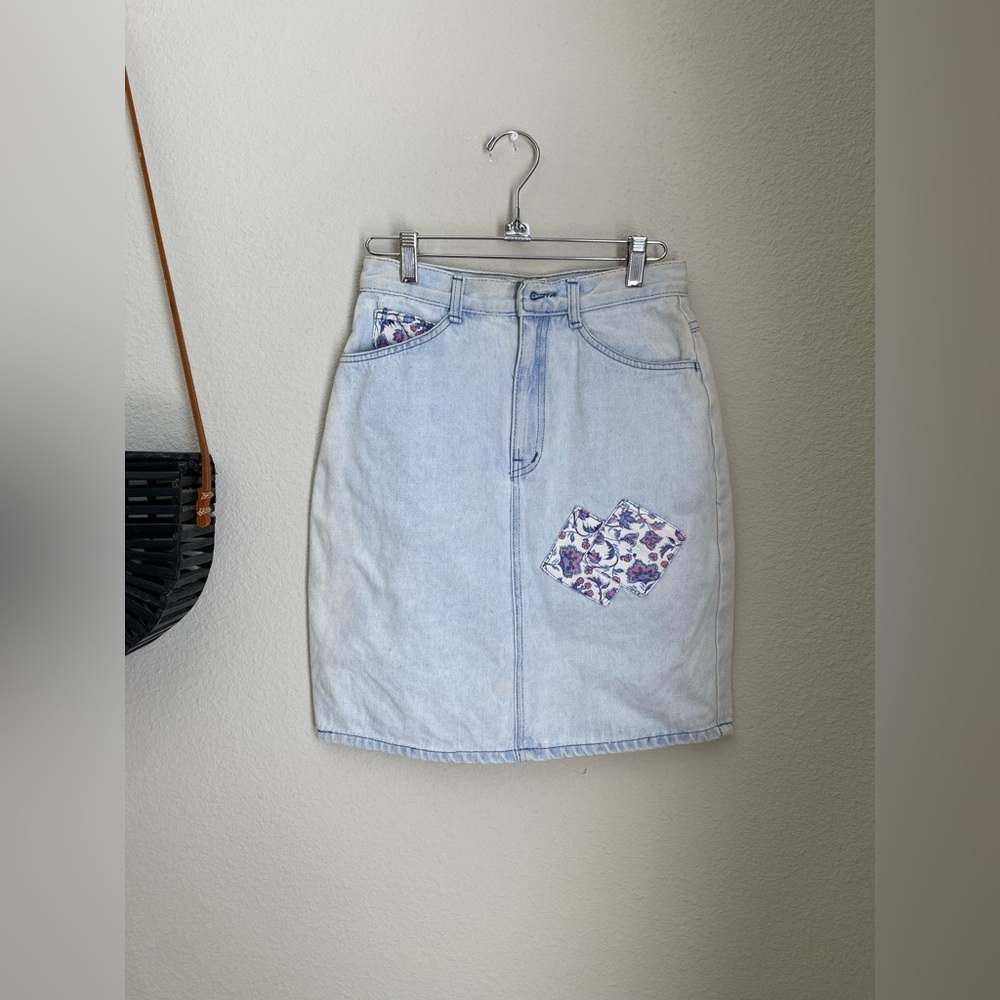 VINTAGE 80’s Floral Print Denim Pencil Skirt, Size 7